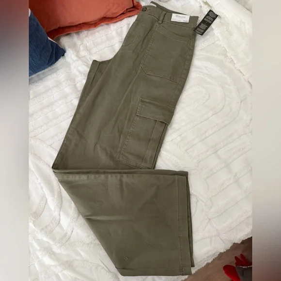 Olive Re Generation Cargo Jeans - Picture 6 of 12